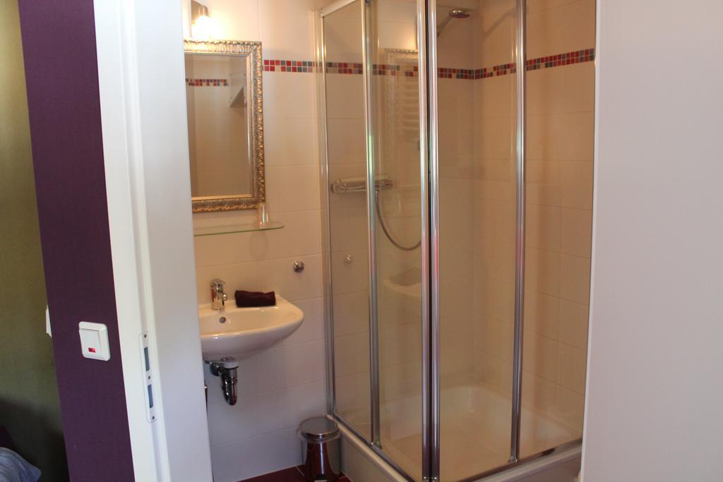 Hotel Groote Engel Emlichheim Room photo